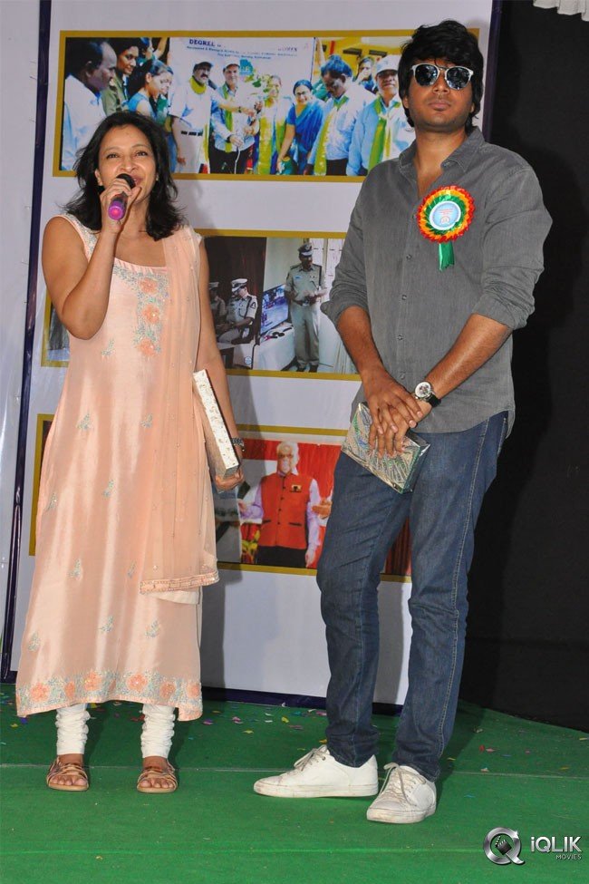 Manasuku-Nachindi-Movie-Team-At-Kasturba-Gandhi-College